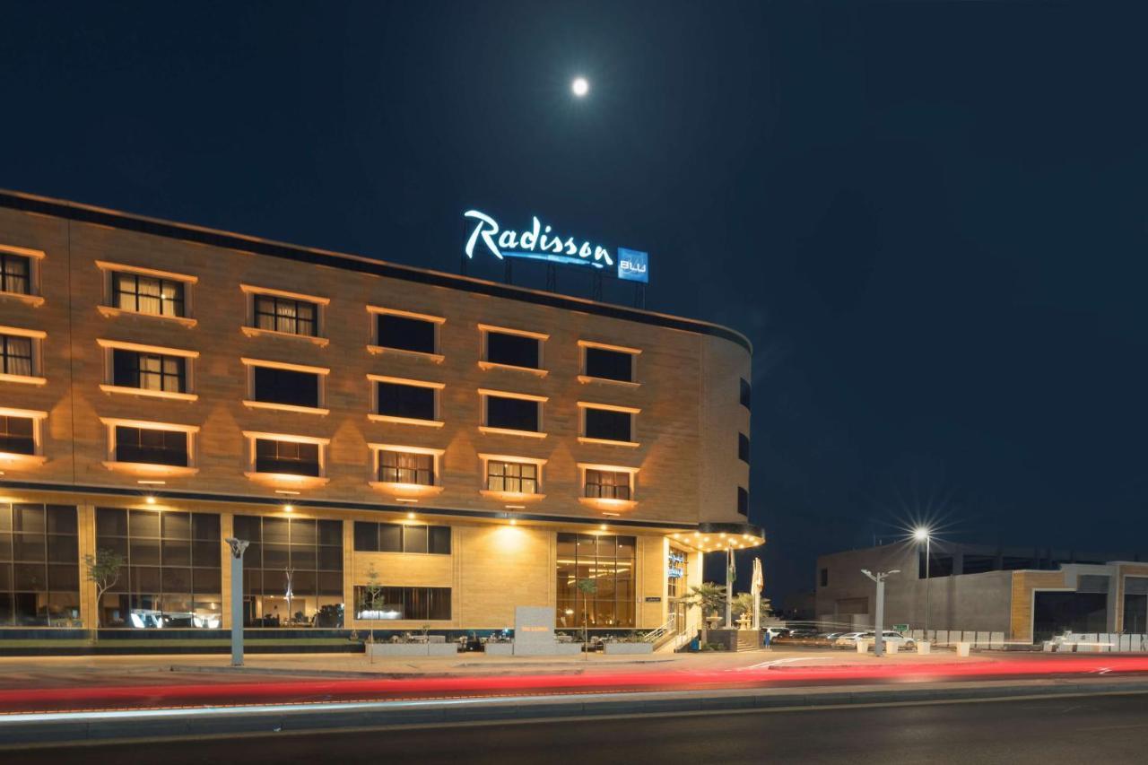 Radisson Blu Hotel, Burajda Exteriér fotografie